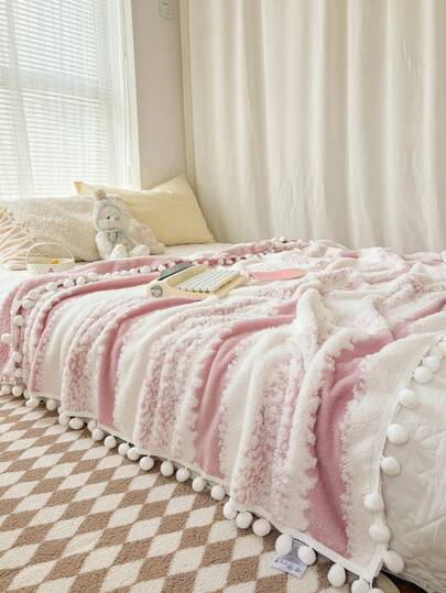 1pc Dual-Color Striped Pattern Throw Blanket, Warm, Soft And Comfortable, Decorated With Tassels, Suitable For Home Decor, Bed, Sofa, Office, Room, Dorm, Machine Washable, Suitable For Spring, Autumn And Summer