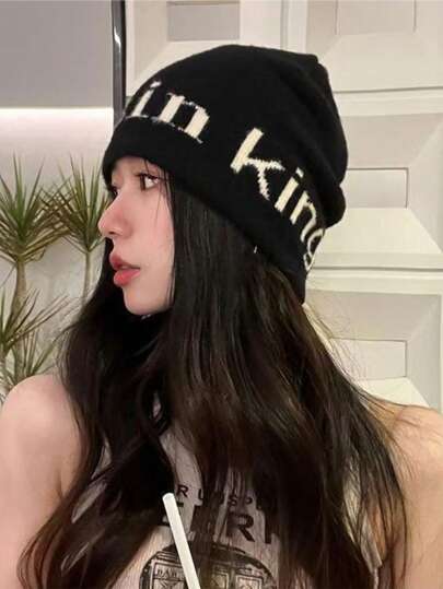 1 件女士时尚百搭字母针织帽，保暖护耳，适合休闲穿着，秋冬