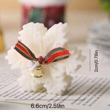 1pc Christmas Gradient Snowflakes Scented Candles Winter Creative Scent Soft Hands-Festive Gifts Home Ornaments Home Decor Christmas Decorations Room Decor, Christmas Gifts
