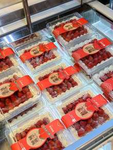 5pcs Christmas Strawberry Cake Packaging Boxes, Square Transparent Dessert Boxes With Lids, Christmas Atmosphere Visual Cake Packaging Boxes, Square Tiered Cake Boxes - Multicolor - View 4