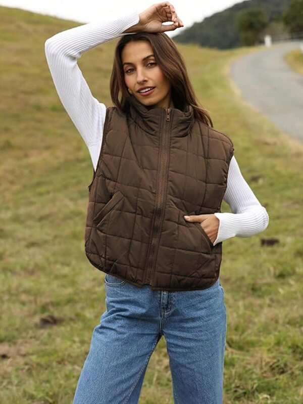 Women's Fashionable Minimalist Solid Color Side Slit Sleeveless Stand Collar Zipper Pocket Vest