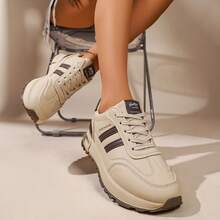 女士新款厚底运动鞋轻便休闲鞋白色运动鞋网球鞋百搭跑步鞋可爱时尚平底鞋 - 棕色 - 查看 6