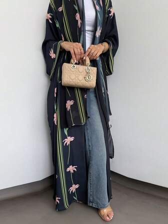 2-delat set med modest mönstrad kofta och huvudduk, Abaya i mellanösternstil i Dubai