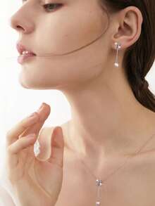 1 套奢华 S925 纯银蝴蝶结养殖珍珠和立方氧化锆项链和耳环套装，情人节、派对、日常佩戴的优雅珠宝礼物，配有精致礼品盒