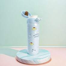 Miniso Sanrio Serie 316 Vaso aislado al vacío con impresión IP linda de 500ml/16.91oz con tapa de apertura con un solo toque, conveniente para ir al trabajo y mantenerse hidratado en la oficina (1 pieza) - Azul - Ver 5