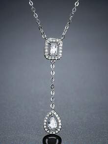 1 Pezzo Collana Elegante Decorata Con Cubic Zirconia, Forma A Goccia D'acqua Argentata Dal Design Semplice Adatta Per L'uso Quotidiano Delle Donne