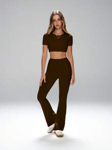 Bộ đồ đa năng, Áo crop top khoe bụng, Quần ôm eo, Quần ống loe giúp kéo dài chân, #AthleisureEssential #MinimalistChic #RetroFlare, Bộ đồ tập cơ bản, Bộ quần ống loe cạp cao, Trang phục công sở đến yoga, Bộ hai mảnh kiểm soát vòng bụng, Áo crop top & Quần yoga ống loe, Bộ đồ tập 2 mảnh thiết yếu cho mùa hè - màu nâu - Xem 5