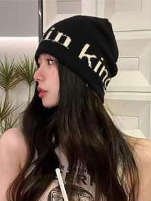 1 件女士时尚百搭字母针织帽，保暖护耳，适合休闲穿着，秋冬