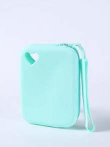 1个双色心形硅胶收纳袋，可收纳硬币、银行卡、钥匙、数据线、耳机、口红等物品，耐磨、柔软、抗撕裂，小巧便捷，容量大，硅胶材质，触感舒适，也可用于收纳美容化妆工具。此外，它还可用作化妆包、梳妆包、洗漱包或化妆品包。