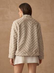 Women's Solid Apricot V-Neck Long Sleeve Faux Fur Geometric Pattern Elegant Fuzzy Jacket, Suitable For Daily, Commute, Business, Casual Wear