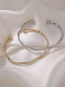 1pc Minimalist Mobius Loop Bracelet, Elegant Design Suitable For Women Everyday And Holiday Wear