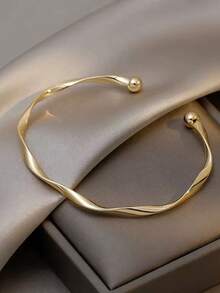 1pc Minimalist Mobius Loop Bracelet, Elegant Design Suitable For Women Everyday And Holiday Wear