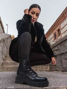 Wide Fit Lace-Up Combat Boots Ankle Booties For Women - màu đen - Xem 10