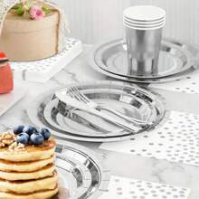 Bộ 60 món đồ dùng ăn uống bằng giấy bạc dùng một lần, bao gồm đĩa và khăn ăn bằng nhôm tròn 7"/9", đĩa tráng miệng/bánh chắc chắn, thích hợp cho đám cưới, họp mặt gia đình, sinh nhật, dã ngoại, tiệc nướng, ngày lễ và nhiều dịp khác. - Bạc - Xem 5