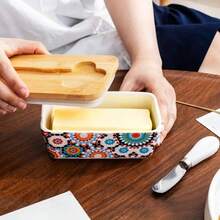 1 Ceramic Butter Plate With A Butter Knife And Bamboo Lid, Equipped With A Silicone Sealing Ring, With A Capacity Of 350 Ml ≈ 11.83 Oz, A Storage Container For Cheese/Butter, Rustic Style, Decorative Floral Pattern, Suitable For Storing Butter, Cheese, And Pigments, Applicable For Countertops, Kitchens, And Dining Rooms, Durable Ceramic Material, Easy-To-Clean Retro Rustic-Style Butter Storage Kitchenware
