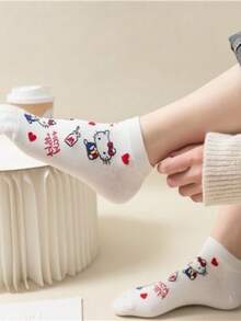 Sanrio 5 Pairs Of Women's Cute Tk Cat Comfortable Short Socks All-Match Anime Cartoon Women's Personalized Japanese Sweet Tassel Socks Soft, Beautiful And Comfortable Daily Use Stockings And Socks Are Great Travel Accessories For Outdoor Wear And Also Gifts For Friends And Couples(Due To The Lighting And Angle When Shooting, The Actual Product May Have A Slight Color Difference From The Picture)