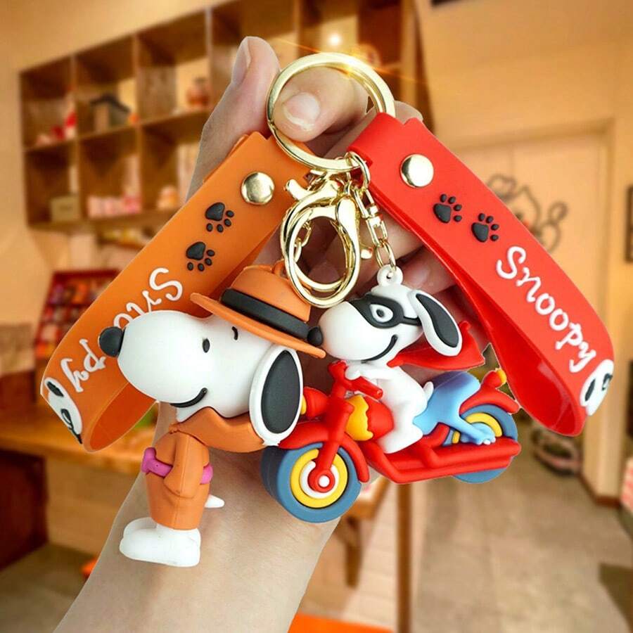 SNOOPY 1件新款卡通查理史努比玩偶钥匙扣汽车挂件包包男女钥匙挂件创意礼物（款式随机） - 彩色 - 查看 1