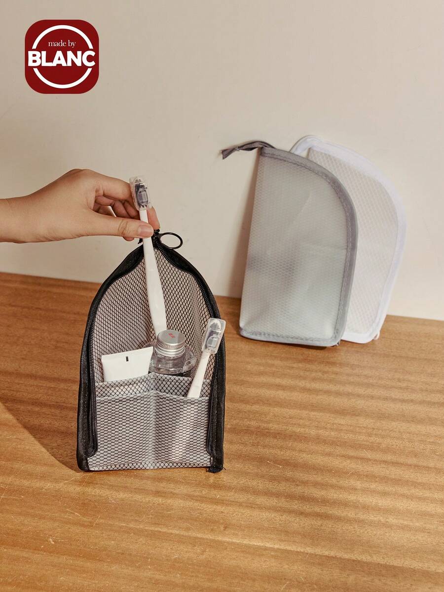 1 pièce Grand sac de voyage imperméable en polyester à grande capacité. Organisateur de brosse à dents et de maquillage de voyage Sac cosmétique sans odeur, portable pour le stockage des produits essentiels quotidiens. Idéal pour la remise des diplômes - Multicolore - Voir 1