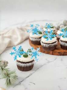 50 Stücke Schneeflocken Kuchendekoration, Waffelpapierschneeflocken Kuchen Deko, Schneeflocken Cupcake Topper, Winter Geburtstagskuchen Dekoration, Weihnachtsdekoration, Schneeflocken Themen Party Hochzeitstorte Dekoration - Blau-Weiß - Übersicht 6