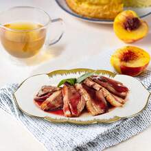 MBB 1 szt. ceramiczny talerz obiadowy z falowanym brzegiem i złotym rantem, piękny okrągły talerz do serwowania 8,5" 10,5" 12" 14" na pyszne steki, makarony lub inne dania, prezent na parapetówkę lub ślub, ceramiczne okrągłe talerze do kuchni lub restauracji, nowoczesny zestaw talerzy sałatkowych - do mikrofalówki, piekarnika i zmywarki, odporny na zarysowania, białe złoto