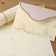 Zestaw fioletowych kopert: 6 papierów listowych + 3 koperty, kartki z podziękowaniami z motywem kwiatowym i ptakami, kartki okolicznościowe, zaproszenia