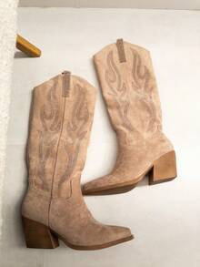 VIKIVIKI SHOES WOMEN'S SHOES: Cowboy-Style Knee-High Boots With A Pointed Toe And Mid-Heel, Featuring Decorative Details And A Side Zipper. Versatile Footwear To Pair With Dresses, Skirts, And Pants, Ideal For Creating Contemporary, Elegant Looks For A Variety Of Occasions. Estimated Delivery: 1-3 Business Days (Mainland) - 卡其色 - 查看 9