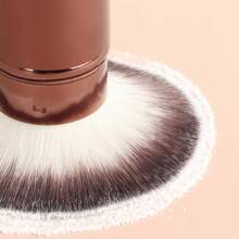 Long Aluminum Tube Retractable Brush, Professional Fluffy Contouring Brush, Precise Shaping Blush & Foundation Brush, Portable & Durable Makeup Tool