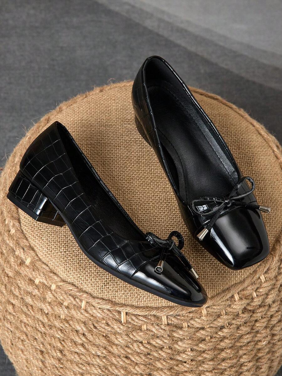 MonaNise 女士方头 3 厘米高跟鞋，适合工作、通勤、晚宴，复古蝴蝶结装饰，海军蓝，时尚百搭的休闲一脚蹬鞋 - 黑色 - 查看 1