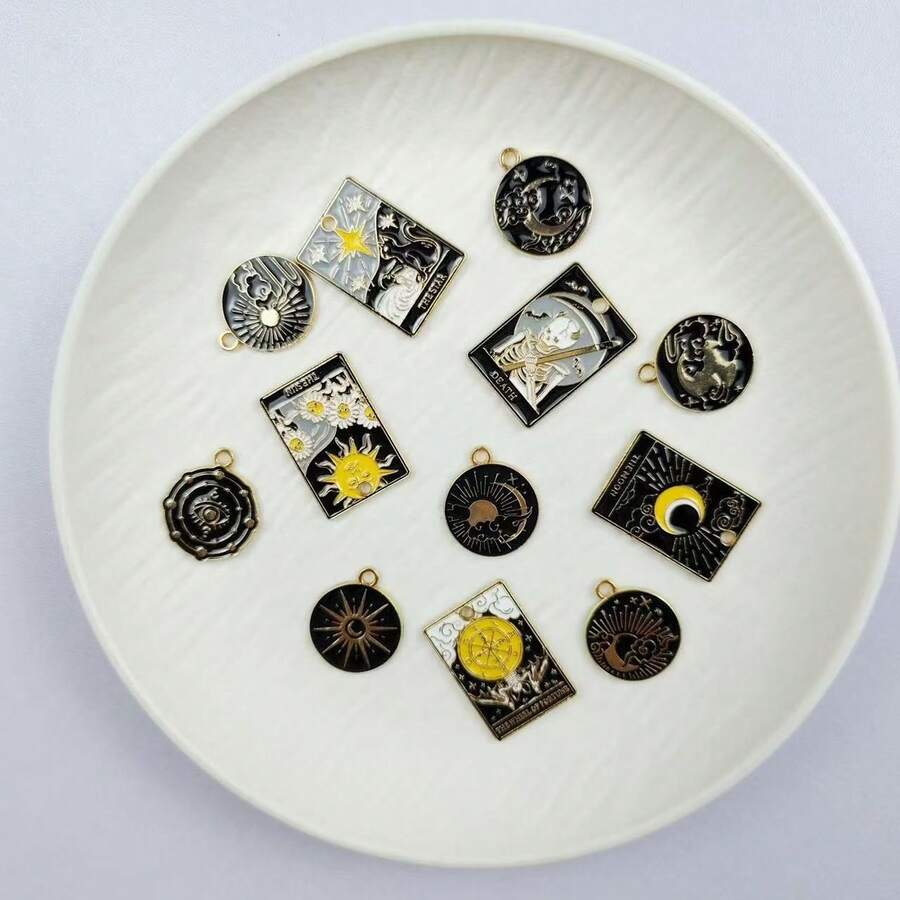5pcs Tarot Brand Enamel Brooch Customized Sun Moon Stars Skull Brooch Lapel Badge Jewelry Gift