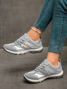 أحذية كاجوال للنساء، موضة ربيع/خريف 2025 نمط قديم فريد من نوعه أحذية رياضية مسطحة متعددة الاستخدامات، أحذية رياضية بتصميم رقعي بألوان متباينة وأربطة