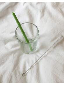 MYLOLF 6/8/12 piezas Pajitas de silicona reutilizables con cepillo de limpieza, material de silicona suave, forma de bambú creativa - Pajitas plegables, fáciles de limpiar y reutilizar, adecuadas para café, té de burbujas y camping al aire libre Pajitas para beber a alta temperatura, aplicables para Halloween, Navidad