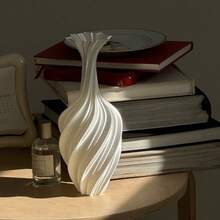 1 set Vase à fleurs sèches texturé soie imprimé en 3D - Style nordique minimaliste Ins, design abstrait rétro torsadé, vase de luxe léger imprimé en 3D pour les compositions de fleurs sèches, décorations pour la maison, accents de table pour le salon/la chambre/l'entrée, décoration de mobilier nordique simple, vase d'art abstrait pour la décoration florale et l'aménagement intérieur minimaliste, idéal pour le style Ins, la décoration de la maison et les idées de cadeaux créatifs