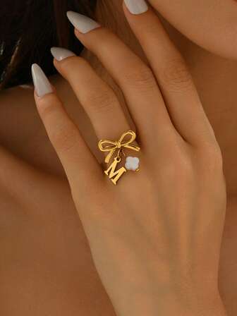 1 pieza Anillo abierto con inicial del alfabeto en forma de lazo, diseño de moda, chapado en oro de 18k de acero inoxidable, adecuado para uso diario de las mujeres, regalo de joyería