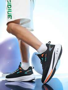 Zapatillas de running para hombres - Ligeras y transpirables, suela con amortiguación suave, aptas para carretera y exterior, zapatos multifuncionales antideslizantes para maratón, triatlón, trail running, ciclismo, gimnasio, aeróbic, senderismo, escalada, estilo urbano casual de los años 2000 Ideas para el Día de San Valentín