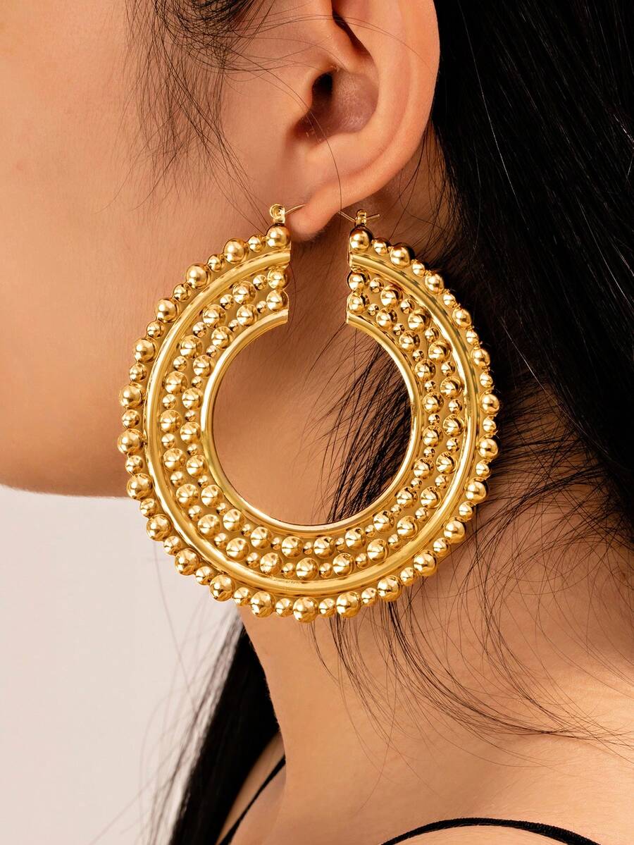 一对时尚夸张几何金色圆环耳环，尽显优雅女性魅力，金属材质，适合女性佩戴，厚实饰品，也适合派对和宴会等场合。 - 彩色 - 查看 1