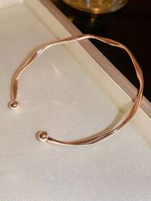 1pc Minimalist Mobius Loop Bracelet, Elegant Design Suitable For Women Everyday And Holiday Wear