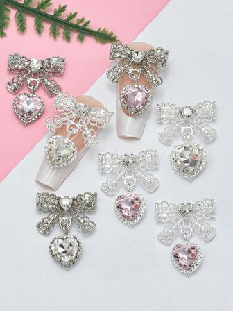 5 pièces/Paquet Pendentif Nœud et Cœur, Dentelle de Luxe Inspirée du Japon, Design Ajouré, Charms pour Nail Art pour Décorations d'Ongles DIY