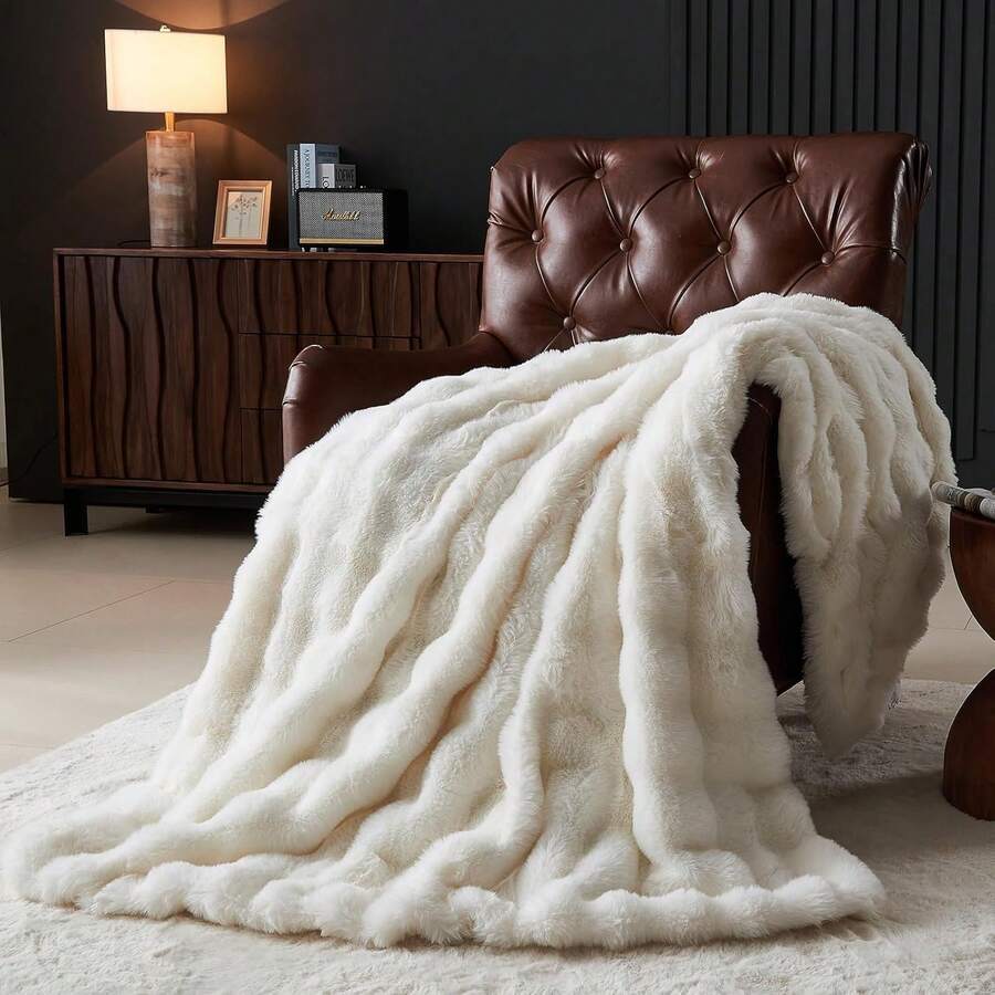 Sour Lemon 1 Piece Couverture Plaid, Douce et Chaude, Esthétique Pour Canapé, Plaid Canape Grande taille Moelleuse et Polyvalente, Couverture en Peluche de Lapin Blanc Confortable et Unie Pour Le Canapé, Le bureau, La chambre, Les voyages et Le camping - Blanc - Voir 1