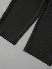 Siliki Summer Casual Solid Color Bodycon 2 Piece Set  Sleeveless Halter Backless Top And Capirs Butt-Lifting Pants Daily Wear 2 Piece Sets Women Outfit - 黑色 - 查看 4