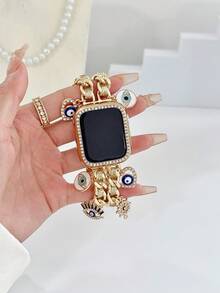 1 pieza Correa de reloj de metal de moda con doble cadena y colgante de ojo malvado, estilo para mujer, compatible con Apple Watch Series 11/10/9/8/7/SE/6/5/4 Ultra1/2/3, tamaño: 38/40/41/42/44/45/46/49mm, correa de reloj inteligente, se puede usar como pulsera o brazalete, regalo perfecto para novia, adecuado para Año Nuevo, Navidad, cumpleaños y otras ocasiones. - Dorado - Ver 5