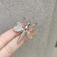 1pc Silver Dragonfly Metal Ornament, Desk Decor, Alloy Dragonfly & Butterfly Elegant Tea Pet Ornament Gifts Birthday Graduation - Silver - View 22