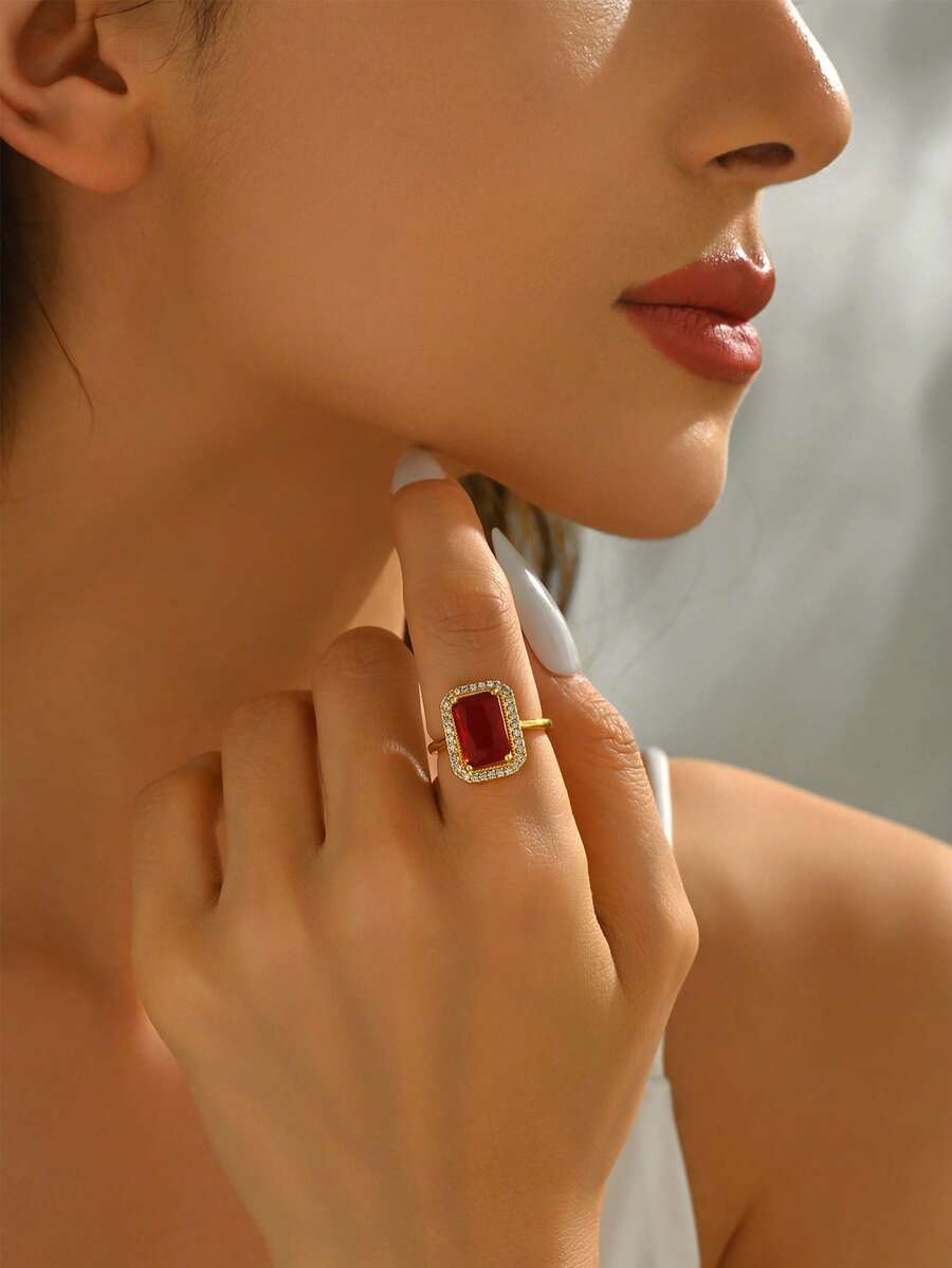 1 件 18K 镀金复古风格矩形红色方晶锆石戒指，复古奢华轻巧时尚配饰，适合女性日常、派对和社交活动 - 金色 - 查看 1