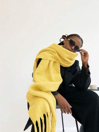 1件女士毛绒长款冬季围巾保暖颈部，黑色大号加厚披肩超大保暖毯围巾带流苏，加厚针织厚流苏披肩，红色围巾，纯色围巾