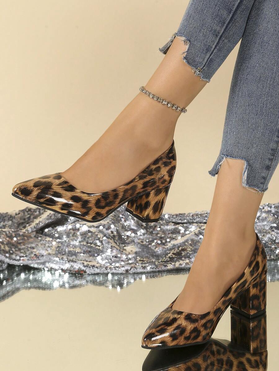 أحذية نسائية ذات كعب عالي بطبعة نمر مميزة للمقاسات الكبيرة، تصميم بسيط، أنيق وعصري، مناسبة للعمل والأناقة اليومية والمناسبات، وصول جديد خريف 2025؛ أحذية كعب عالي نسائية سهلة الارتداء - متعدد الألوان - مشاهدة 1