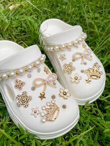 18pcs Casual Fashion Gold-Color (ABS Pearl Chain, Crown, Flower, Butterfly, Bow, Star) ABS Resin Shoe Clips, DIY Decorations, Suitable For Women's Sandals, Slippers, Shoes With Holes, Sandals And Beach Bags, Multi-Functional Shoe Clips Accessories - Perfect Gift For Holiday Parties And Special Occasions - Gold - View 5