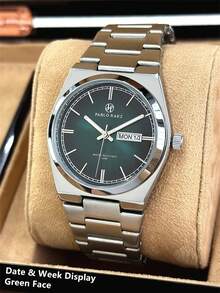 Montre d'affaires charmante pour hommes PABLO RAEZ d'origine. Montre de luxe de marque vintage. Accessoires d'été et de plage, bijoux. Bracelet en acier inoxydable. Boîtier en acier non terni de couleur argent et noir. Aiguilles luminescentes. Résistante à l'eau jusqu'à 50 m. Affichage simple du calendrier et de la semaine. Cadran avec chiffres romains et graduation. Cadeau de mariage