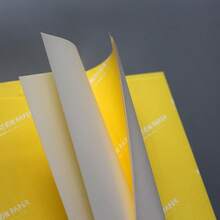 100 fogli di carta da trasferimento sublimazione A4, 100g con elevato tasso di trasferimento e asciugatura rapida, compatibile con tutte le stampanti a getto d'inchiostro, adatto per vari prodotti come magliette, tazze, custodie per telefoni, MDF, cappelli e altro ancora.