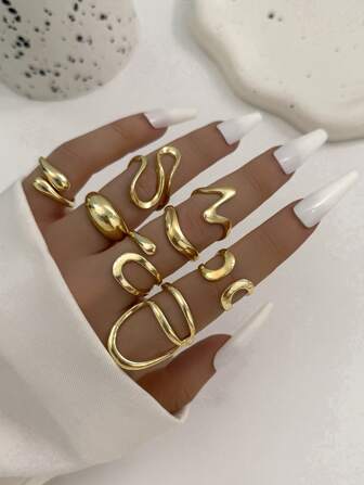 8 件复古法式不对称镂空光滑戒指套装，多元素熔岩线不对称可堆叠戒指，适合女士