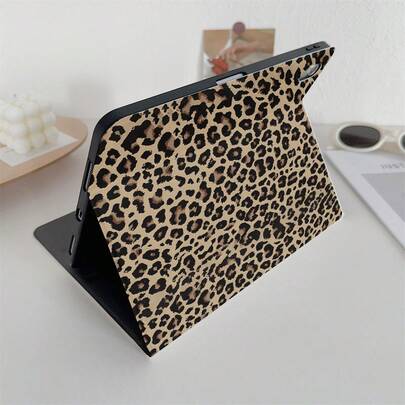 1 Pc Leopard Print - Stylish & Wild Protective Folio Table Case - Great For Lovers Of Bold And Fashionable Styles With Pen Holder Compatible With IPad 10.9/10.2/ Air 5th Gen/Pro11/10th/9.7/Air 2/IPad (7th Gen)/ IPad (8th Gen)/IPad Air 4/5/IPad Pro 11/IPad 10th Generation 10.9-Inch 2022 Smart Case/IPad Air 13(M3 2025)/IPad Air 11(M3 2025)/IPad Air 11(M3 2025)/IPad 11(A16 2025)/Galaxy Tab S10+/S9/A9, Auto Sleep/Wake Function