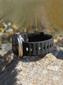 1pc Black Apple Watch Band, Outdoor Sports Climbing Fitness Yoga Waterproof Sweat-Resistant Ultra-Thin Soft 3D Embossed Texture Silicone Band Compatible With Apple Watch Ultra 3/2/1 SE S9/8/7/6/5/4/3/2/1 Series, 38/40/41mm, 42/44/45/46/49mm, Unisex Replacement Smartwatch Strap, Gift For Men & Women